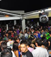 Νύχτες... μαγικές και ονειρεμένες στο Reina Summer Club.