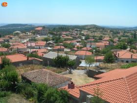 Το χωριό της Λευκίμης πανοραμικά.