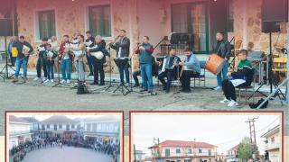 Ορεστιάδα: Παραδοσιακό γλέντι με γκάιντες στην Πλατεία του Πενταλόφου