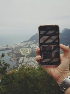 Τους χαιρετισμούς του μας στέλνει ο φίλος Θοδωρής από το Leblon και Ipanema beach στο ΡΙΟ της Βραζιλίας.