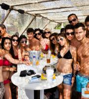 Ο Dj Bengoa 'τα έσπασε' στο Αqua Mare στην Αγία Παρασκευή.