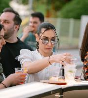 2 xρόνια Big Barrel - Cocktails, Beats & Bites στο κέντρο της Αλεξανδρούπολης