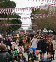 Η Αλεξανδρούπολη παρέλασε στους ρυθμούς του καρναβαλιού