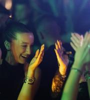 Κρήτη, Κέφι και Παράδοση: Μοναδική Βραδιά με τον Νίκο Ζωιδάκη στο ΝΟΑ της Αλεξανδρούπολης