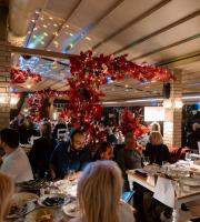 Το νέο ανανεωμένο αίθριο στον Άη Γιώργη της Μάκρης θα σας μαγέψει