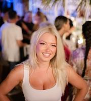 "Blast from the past Vol.4": Το Estado μας ταξίδεψε στις δεκαετίες του ’80, ’90 και ’00, στο NOA rooftop!