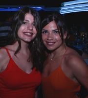 Νύχτες μαγικές και ονειρεμένες στην ταράτσα του Yacht club, στο λιμάνι