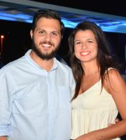 Σάββατο βράδυ σε ένα δροσερό Yacht Club