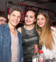 Παρασκευή με dj OKIN στο πανέμορφο Prive Club