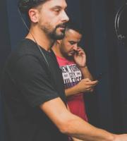 O Θοδωρής Τριανταφύλλου στο πρώτo "session" της σεζόν στο ΝΟΑ, στο λιμάνι