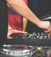 O Θοδωρής Τριανταφύλλου στο πρώτo "session" της σεζόν στο ΝΟΑ, στο λιμάνι