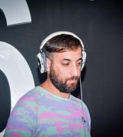 "Closing Summer Season" στο Room 6 για το τέλος της καλοκαιρινής σαιζόν.