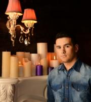 Who is Λαϊνάς;