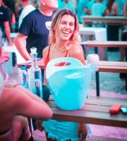 Ο LIVA K ξεσήκωσε την παραλία του Nama Beach Life Experience