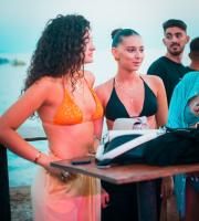 Ο LIVA K ξεσήκωσε την παραλία του Nama Beach Life Experience