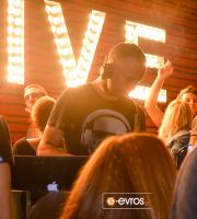 Καρφίτσα δεν έπεφτε στο χθεσινό Season Opening Party του Prive Club.