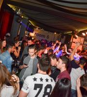 Κυριακή βράδυ με dj Niko Venetsano στο Room 6