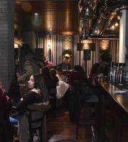 Γιορτάσαμε τη παραμονή των Χριστουγέννων στο καινούριο Bιscotto Games & More