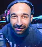 Μας ξεσήκωσε ο dj Tsisma την Παρασκευή στο Yacht Club