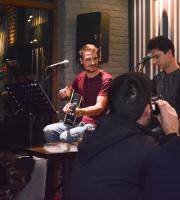 Γιορτάσαμε τη παραμονή των Χριστουγέννων στο καινούριο Bιscotto Games & More