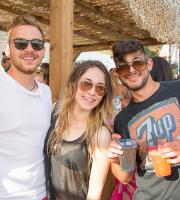 Πανικός στο "άχαστο" πάρτι με Chris Papa στο Yasu Beach Bar.