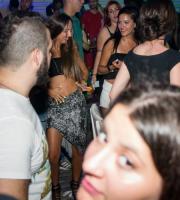 Ξέφρενο πάρτυ στο Reina Summer Club εν αναμονή του Δεκαπενταύγουστου.