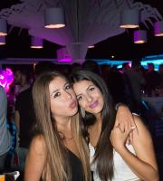 Ένα δυνατό super closing party του Yacht club με τους Dole & Kom