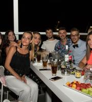 Οι Παρασκευές ανήκουν στο Υacht club!
