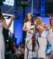 Φωτορεπορτάζ από τα εγκαίνια με fashion show του "Moda Seconto" στην Αλεξανδρούπολη