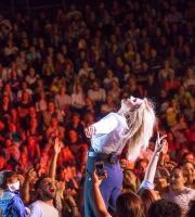 Φωτορεπορτάζ από το live της Ελεωνόρα Ζουγανέλη στο οικοπάρκο Αλτιναλμάζη