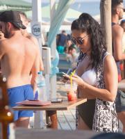 Στο YaSu beach bar and lounge τα "έσπασε" η Μαρία Αντωνά