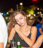 Σαββατόβραδο στην πιο "in" ταράτσα της πόλης με άκρως καλοκαιρινή διάθεση!