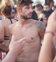 Στο YaSu beach bar and lounge τα "έσπασε" η Μαρία Αντωνά