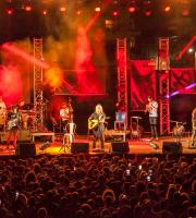 Αποθεώθηκε από χιλιάδες κόσμου ο Γιάννης  Χαρούλης στην Αλεξανδρούπολη