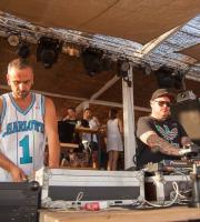 Φωτορεπορτάζ από το dj set του Floyd Lavine στο Ammo - Ammo beach bar