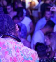 Φωτορεπορτάζ από το dj set του Floyd Lavine στο Ammo - Ammo beach bar