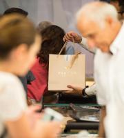 Μια γιορτή αγάπης στήθηκε στα καταστήματα Vartan στο κέντρο της Αλεξανδρούπολης