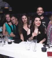 Βράδια Παρασκευής στο μοναδικό Yacht Club