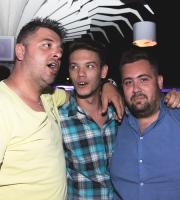 Βράδια Παρασκευής στο μοναδικό Yacht Club