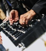 «Apostolos Jewellery»: φωτορεπορτάζ από τα εγκαίνια του νέου κοσμηματοπωλείου