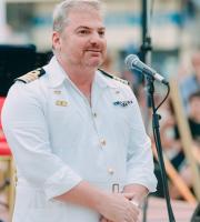 Μάγεψε η συναυλία της Μπάντας του Πολεμικού Ναυτικού στο Φάρο