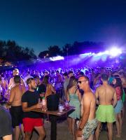 Tα "έσπασε" ο Dj Kiko Navarro στο Vamos beach bar!