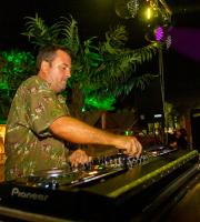 Tα "έσπασε" ο Dj Kiko Navarro στο Vamos beach bar!