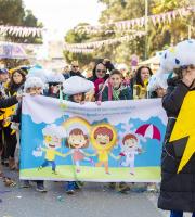 H μαθητική καρναβαλική παρέλαση της Αλεξανδρούπολης μέσα από φωτος