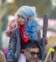 H μαθητική καρναβαλική παρέλαση της Αλεξανδρούπολης μέσα από φωτος