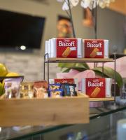 Καφές – Πρωινό – Burgers – Pizza & Snacks