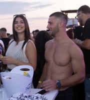 Ο LIVA K ξεσήκωσε το κοινό του Nama beach life experience!