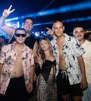 Ο LIVA K ξεσήκωσε το κοινό του Nama beach life experience!