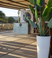 Oasis – Coffee, Food & More Παραλία Δικέλλων | Καλοκαίρι όπως το ονειρεύεσαι!