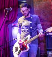 Τα "Μωρά στη Φωτιά" έβαλαν "φωτιά" στην μουσική σκηνή του Κυβερνείου